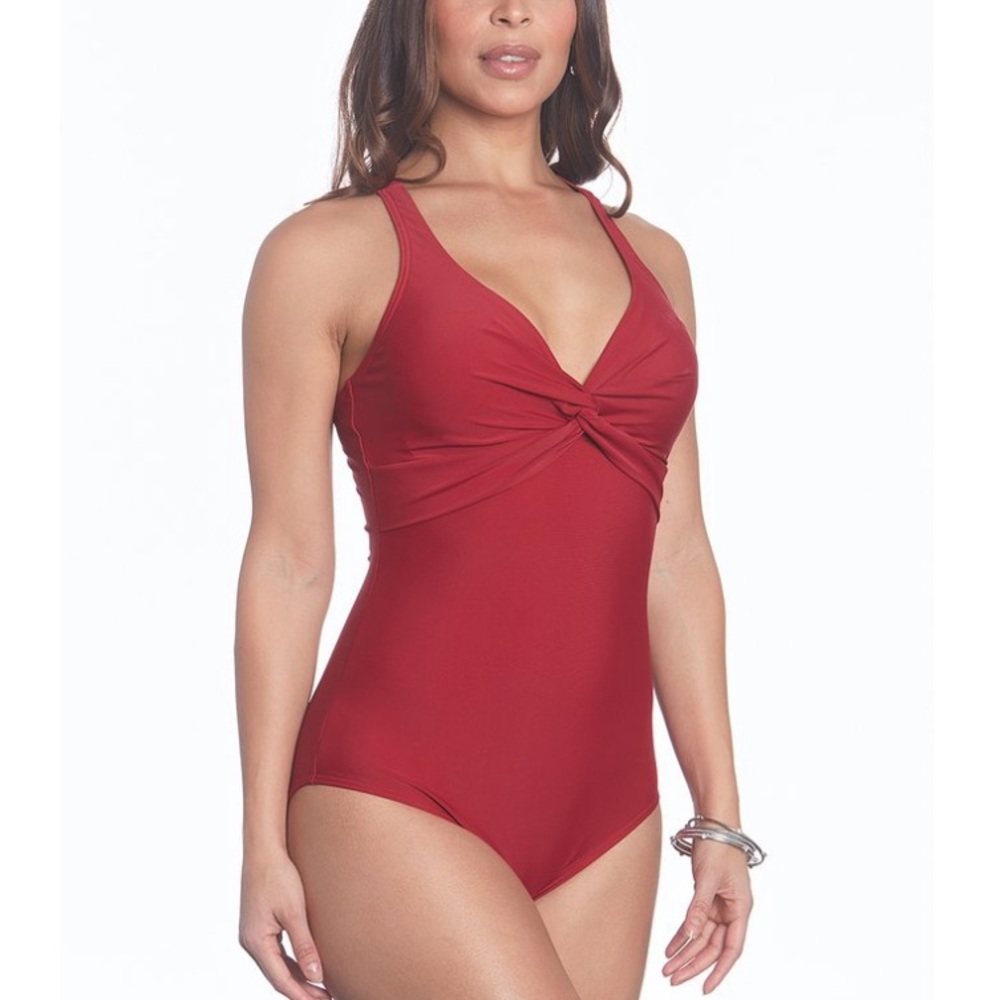 Betty’s Beach Bungalow Merlot Twist Front one-piece Women’s Swimsuit Women’s 10